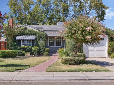 21 W Arcade St