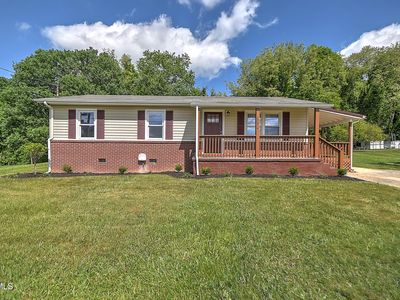 19614 Greenbriar Dr