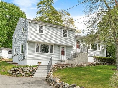 365 Main St