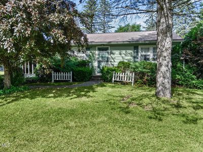Property at 319 Grooms Road, Halfmoon, NY
