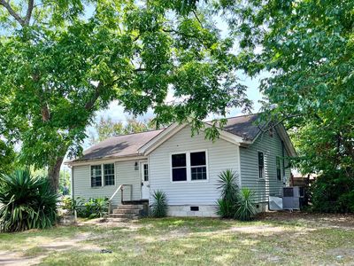 3230 Cordova Rd