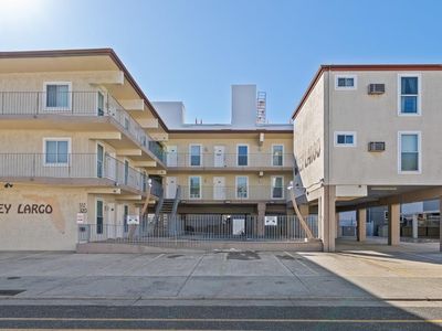 320 E Wildwood Ave #306