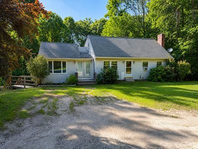 8 Dutton Hill Road
