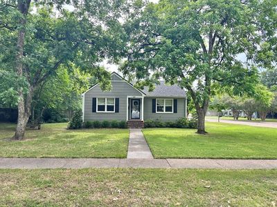 600 6th Ave