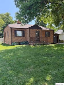 1511 S 61st Ave