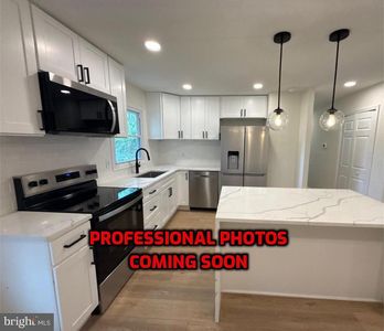 7897 Bastille Pl