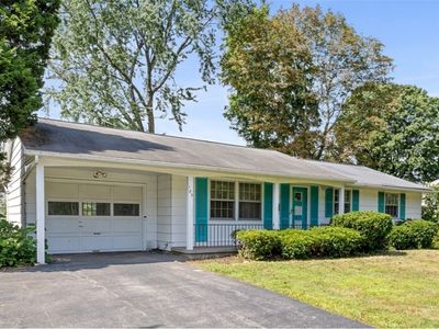 185 Jamestown Ter