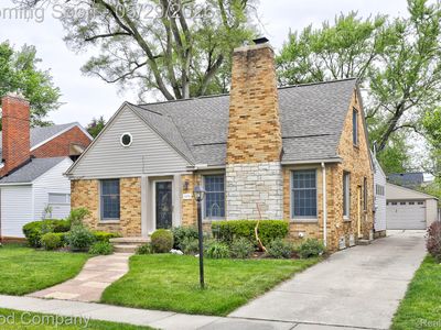 Property at 10074 Lincoln Dr, Huntington Woods, MI