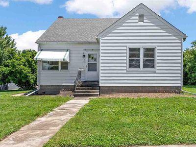 Property at 305 7th Ave, Clarence, IA