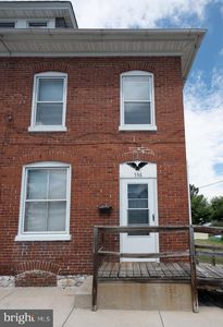 536 George St
