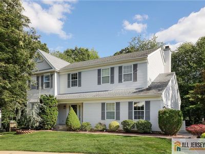 24 Hyde Park Dr