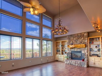 1511 S Canyon Ridge Trl