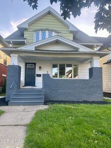 244 Raymer Blvd