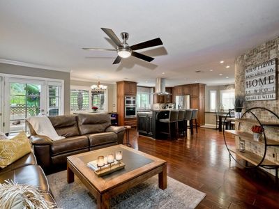 3278 San Tomas Dr