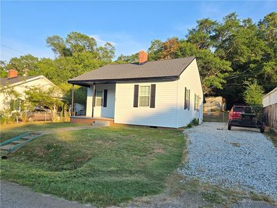 28 Ames St