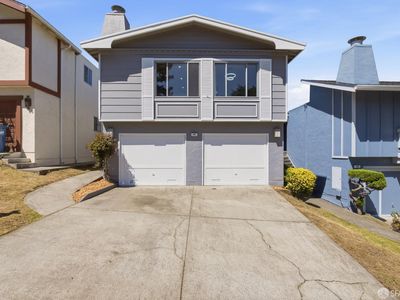 62 Simpson Dr