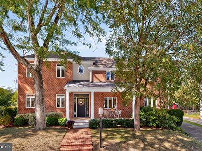 4315 Lynbrook Dr