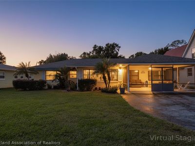 4160 Lakeview Dr