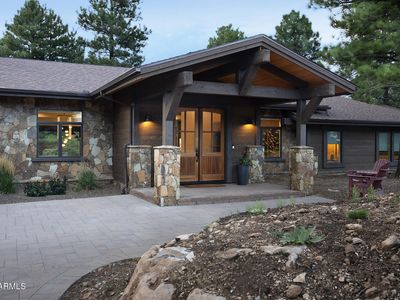 1620 Castle Hills Dr