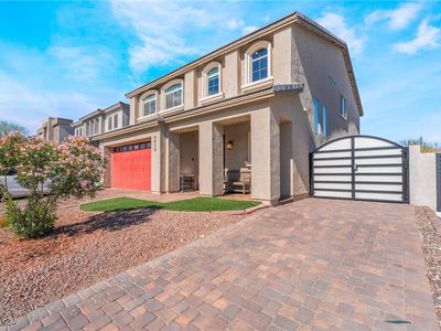 6658 Tangled Vines Ave