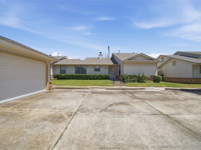 1467 W Evergreen Ln
