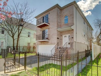 56-58 Kent St