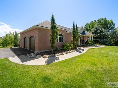 5700 S Solitude Ln