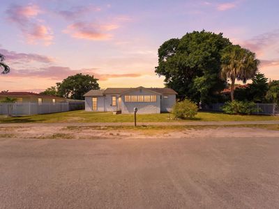 1129 NW 105th Street