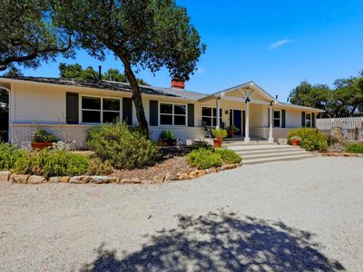 627 E Villanova Rd