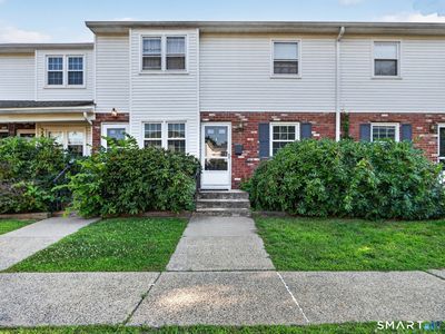 10 Bradley Circle #B10