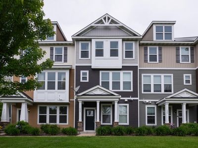 533 Satori Way