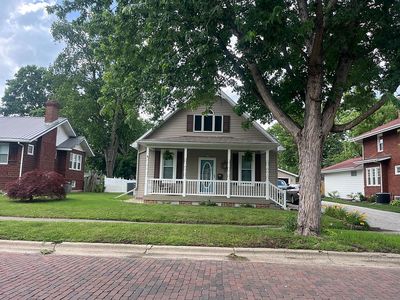 Property at 517 W Vine St, Taylorville, IL