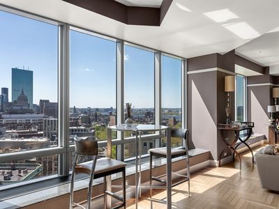 2 Avery St APT 24C