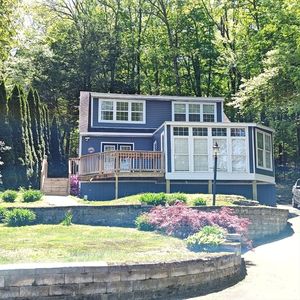 Property at 38 Island Rd, Holland, MA