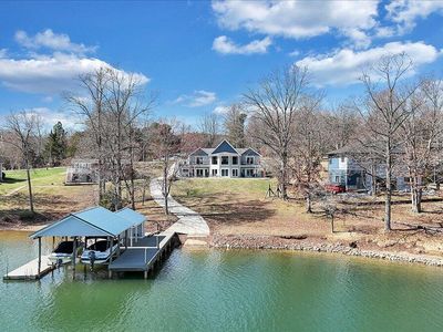 312 Spring Dr