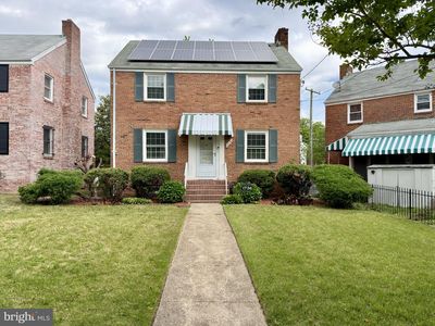 1736 Buchanan St NE