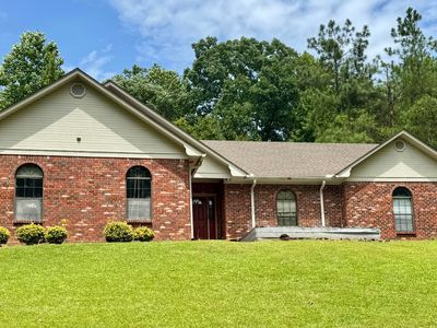 174 White Oak Dr