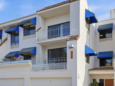 8310 Regents Rd Unit 3H