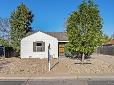 2060 S Knox Court
