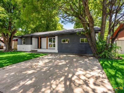 1310 Metropolitan Dr