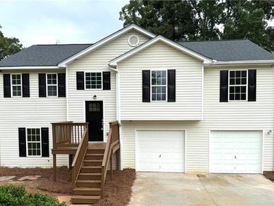 1700 Bismarck Cir