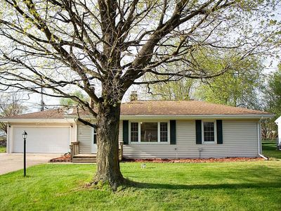 Property at 808 W Adams St, Osceola, IN