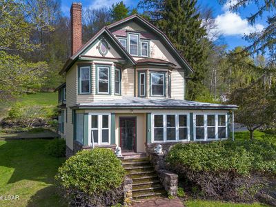 1315 Lakeside Dr