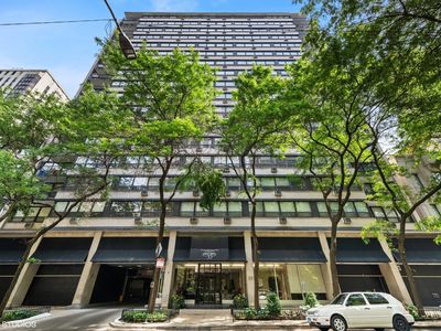 33 E Cedar St APT 8H