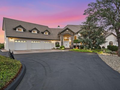 15368 Mountain Shadows Dr