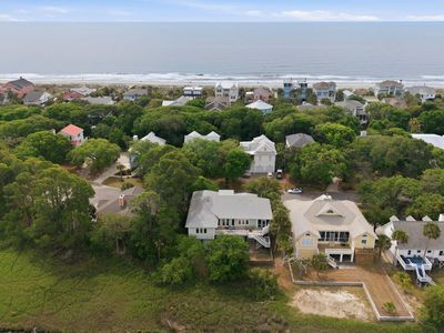 504 W Beach Ct
