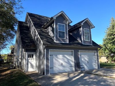 1359-1363 Fosters Aly