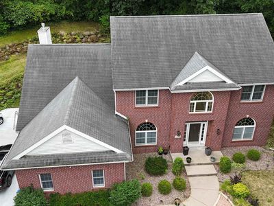 5825 Pembroke Ct
