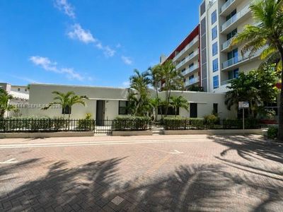 323 Fillmore St APT 10