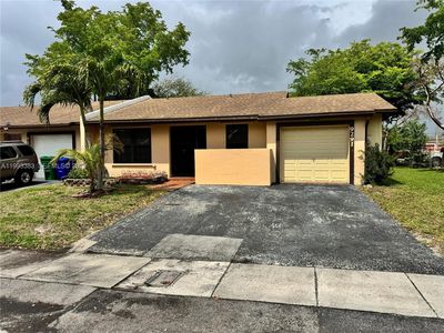 Property at 9291 E Fern Ln, Miramar, FL